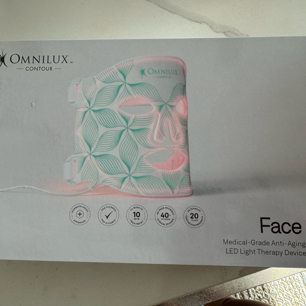 Omnilux Contour Face, used like new